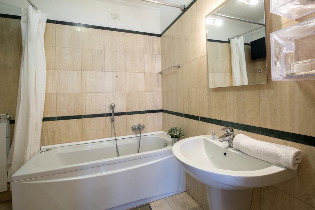 Mila Apartments Navigli Milan Exterior photo